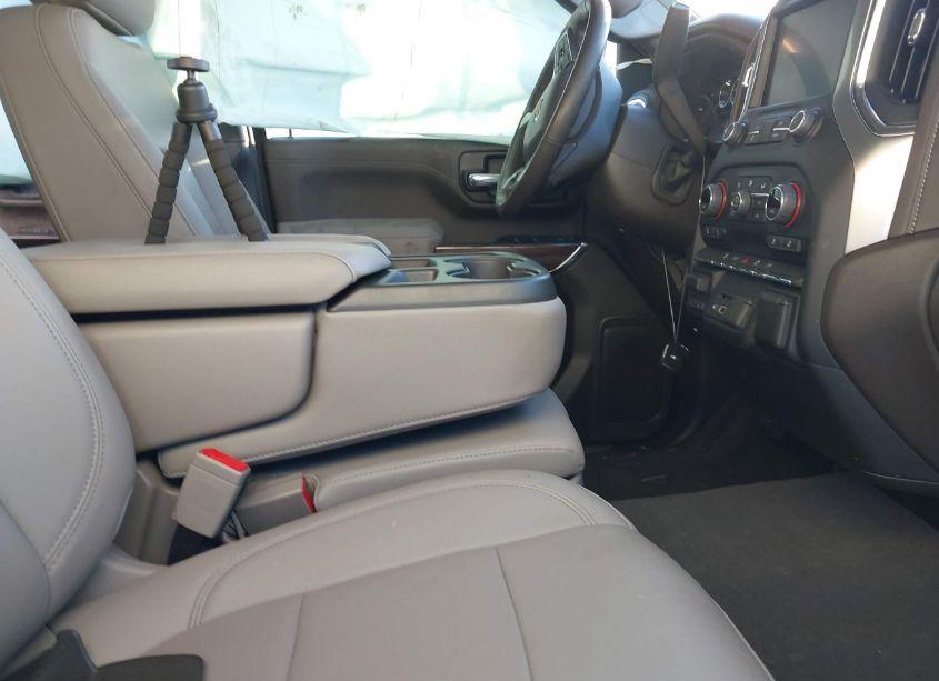 Photo 5 of 2022 Chevrolet Silverado 2500HD 4WD STANDARD BED LT (VIN 2GC4YNE76N1220767)