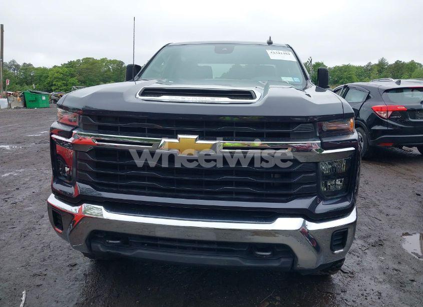 Photo 12 of 2024 Chevrolet Silverado 2500HD 4WD STANDARD BED LT (VIN 2GC4YNE77R1108226)