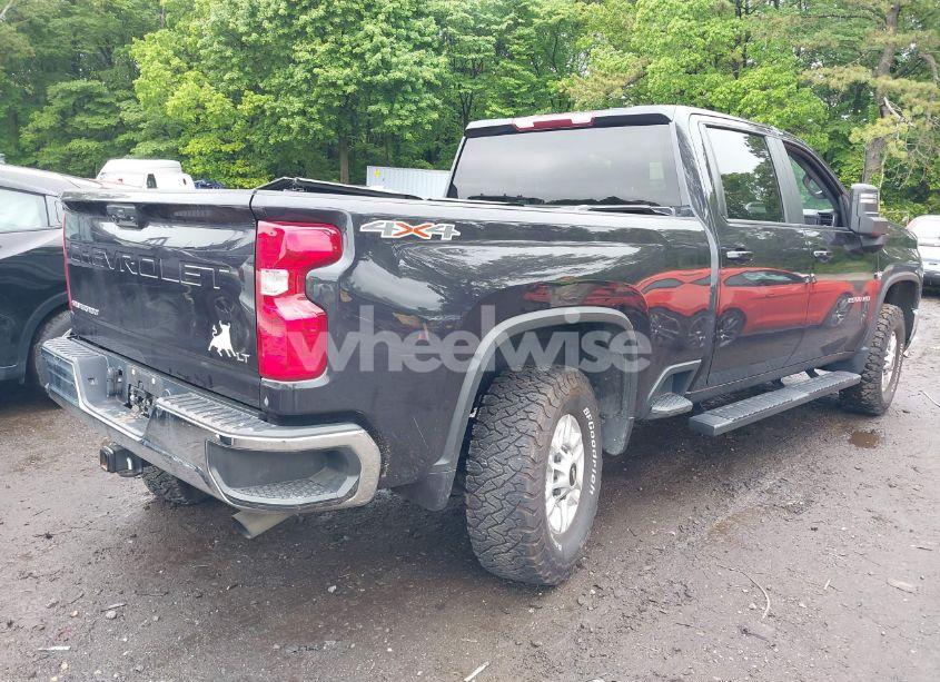 Photo 4 of 2024 Chevrolet Silverado 2500HD 4WD STANDARD BED LT (VIN 2GC4YNE77R1108226)