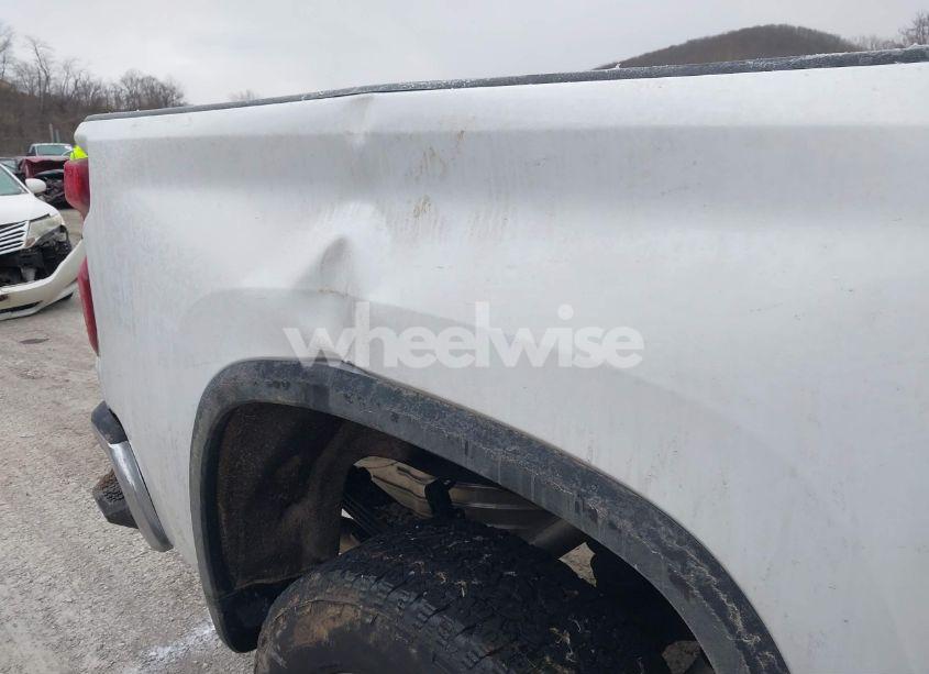 Photo 14 of 2024 Chevrolet Silverado 2500HD 4WD STANDARD BED LT (VIN 2GC4YNE79R1222339)