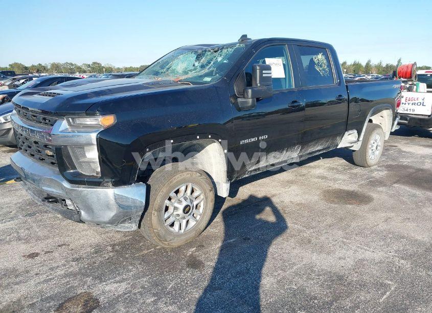 Photo 2 of 2022 Chevrolet Silverado 2500HD 4WD STANDARD BED LT (VIN 2GC4YNEY1N1246413)