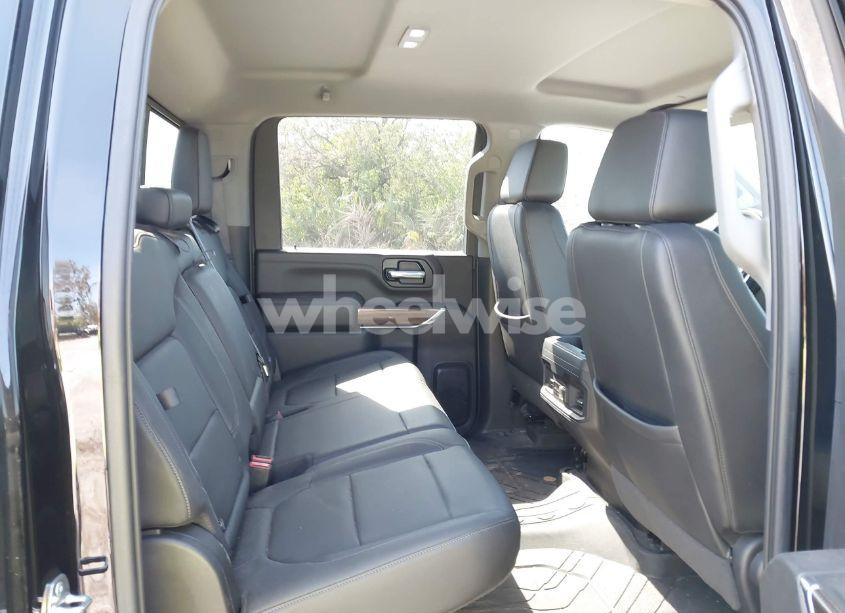 Photo 6 of 2022 Chevrolet Silverado 2500HD 4WD STANDARD BED LT (VIN 2GC4YNEY2N1202128)