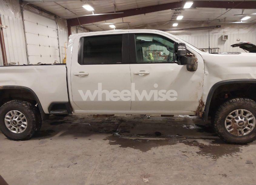 Photo 13 of 2022 Chevrolet Silverado 2500HD 4WD STANDARD BED LT (VIN 2GC4YNEY3N1209377)