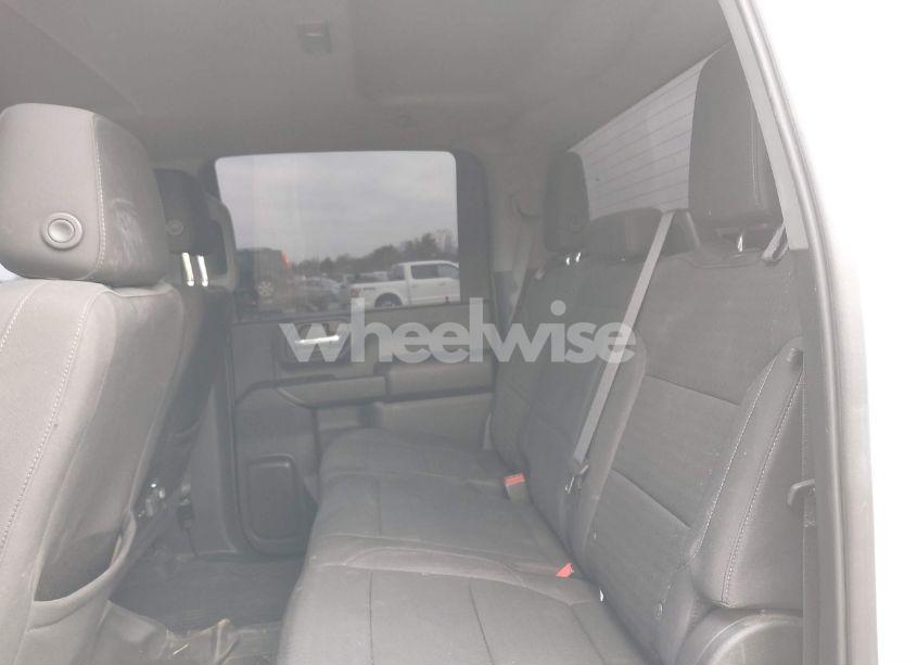 Photo 6 of 2022 Chevrolet Silverado 2500HD 4WD STANDARD BED LT (VIN 2GC4YNEY4N1225880)