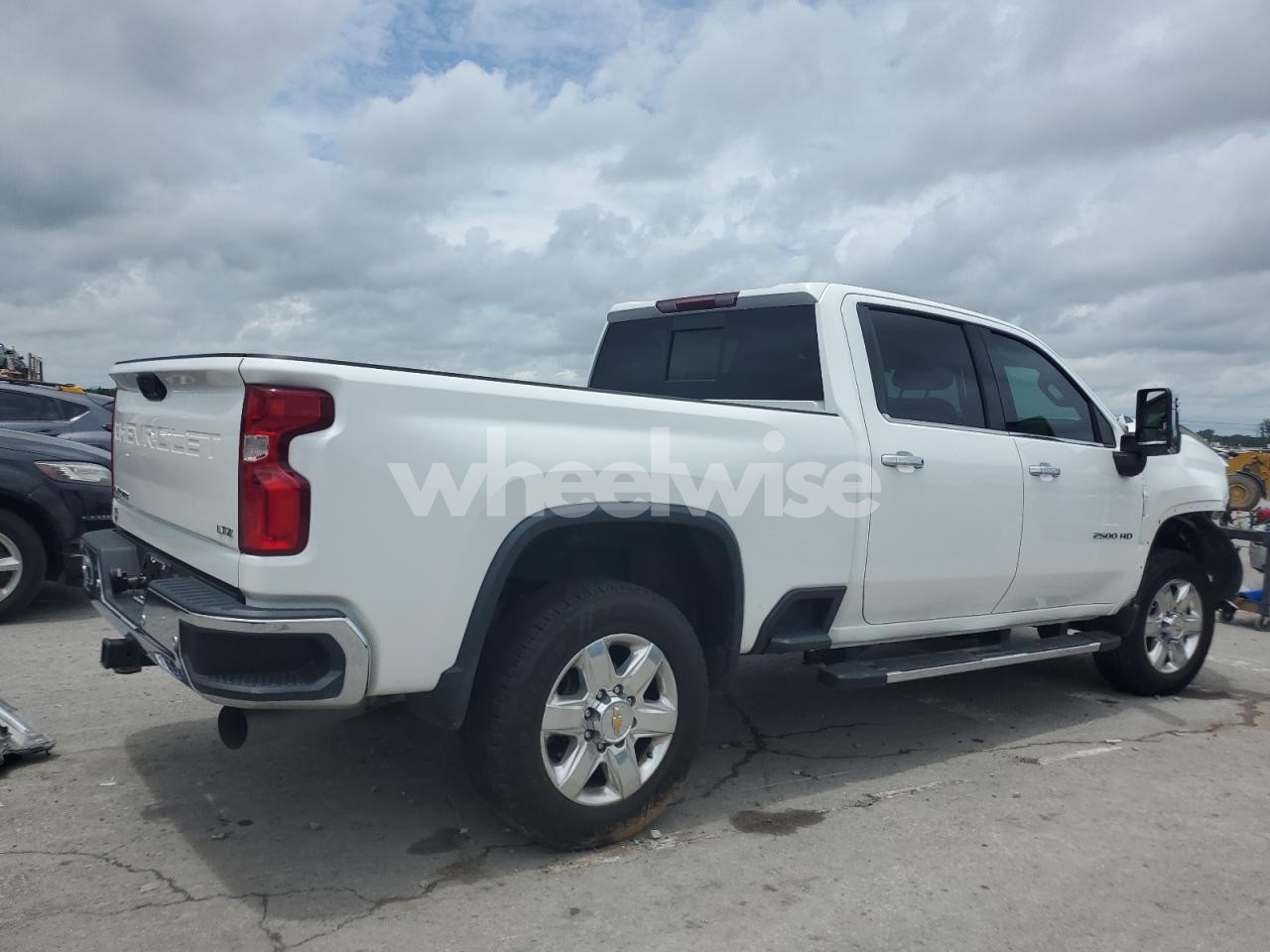 Photo 3 of 2022 CHEVROLET SILVERADO K2500 HEAVY DUTY LTZ (VIN 2GC4YPEY0N1240355)