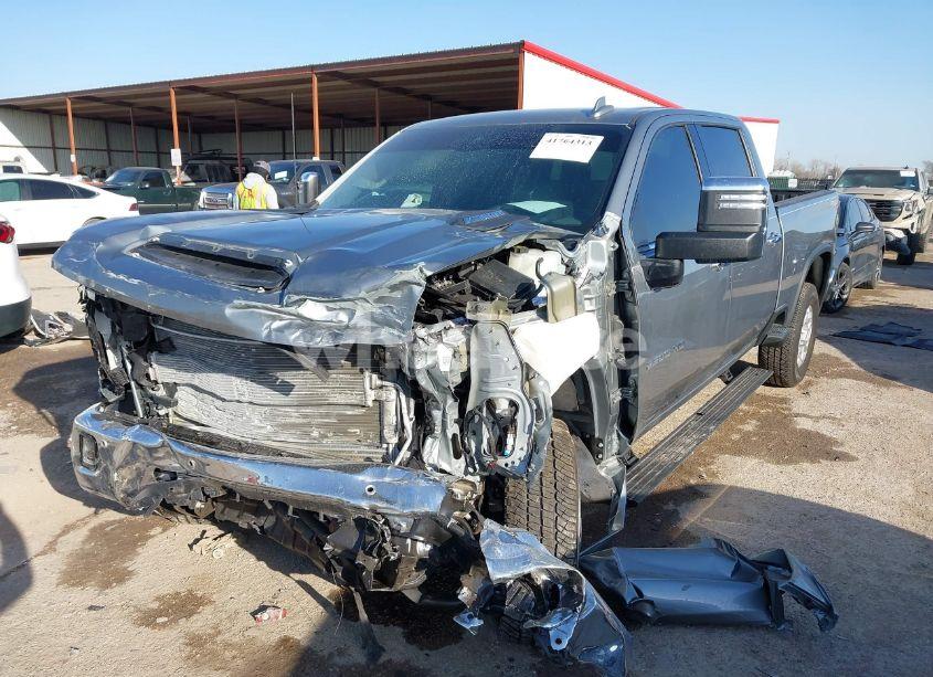 Photo 2 of 2024 Chevrolet Silverado 2500HD 4WD STANDARD BED LTZ (VIN 2GC4YPEY1R1107948)