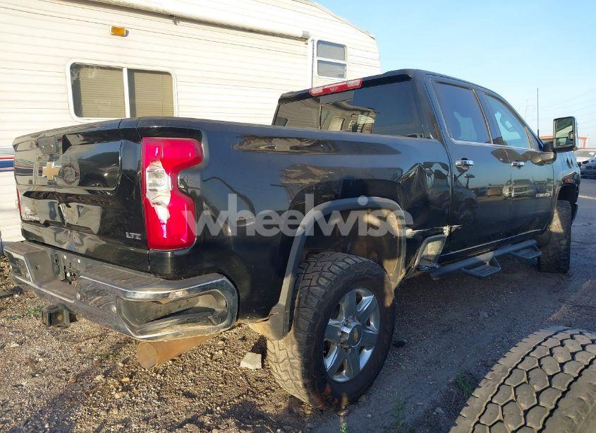 Photo 4 of 2023 Chevrolet Silverado 2500HD 4WD STANDARD BED LTZ (VIN 2GC4YPEY2P1700831)