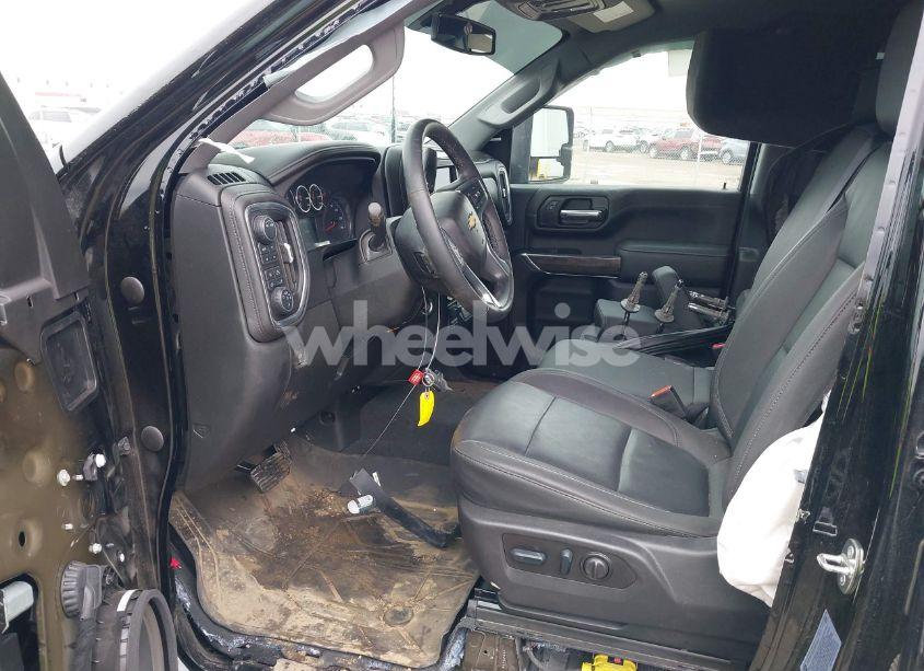 Photo 6 of 2023 Chevrolet Silverado 2500HD 4WD STANDARD BED LTZ (VIN 2GC4YPEY2P1705186)