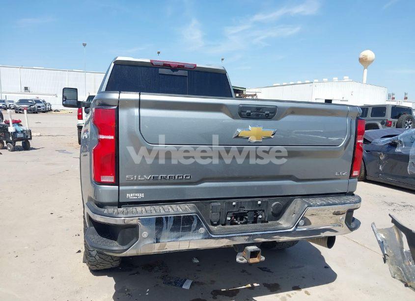 Photo 16 of 2024 Chevrolet Silverado 2500HD 4WD STANDARD BED LTZ (VIN 2GC4YPEY5R1107368)