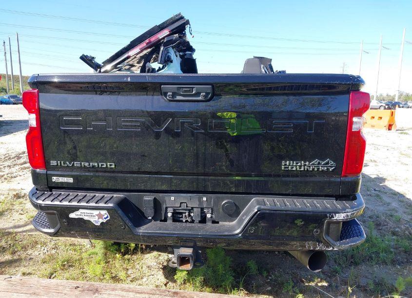 Photo 16 of 2022 Chevrolet Silverado 2500HD (VIN 2GC4YREY2N1207630)
