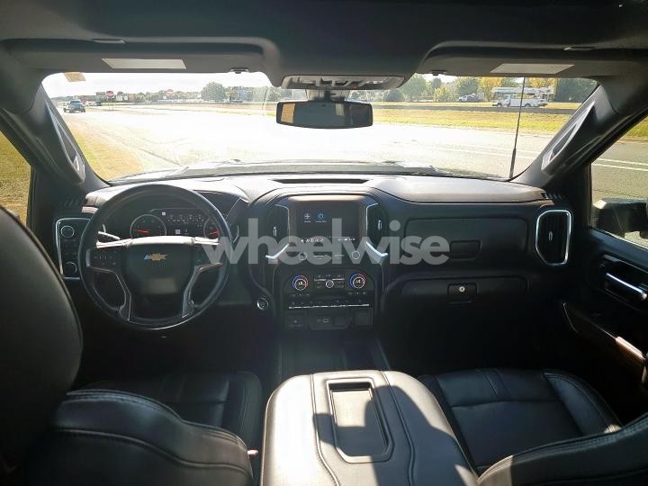 Photo 3 of 2022 CHEVROLET SILVERADO K2500 HIGH COUNTRY (VIN 2GC4YREY4N1213347)