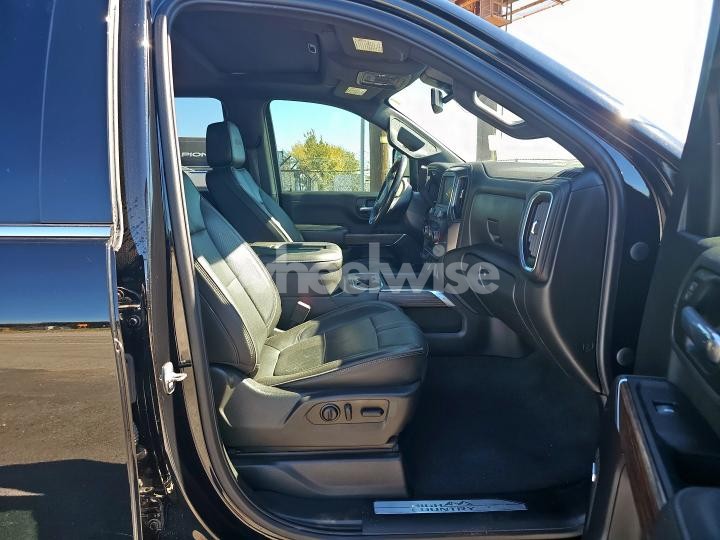 Photo 4 of 2022 CHEVROLET SILVERADO K2500 HIGH COUNTRY (VIN 2GC4YREY4N1213347)