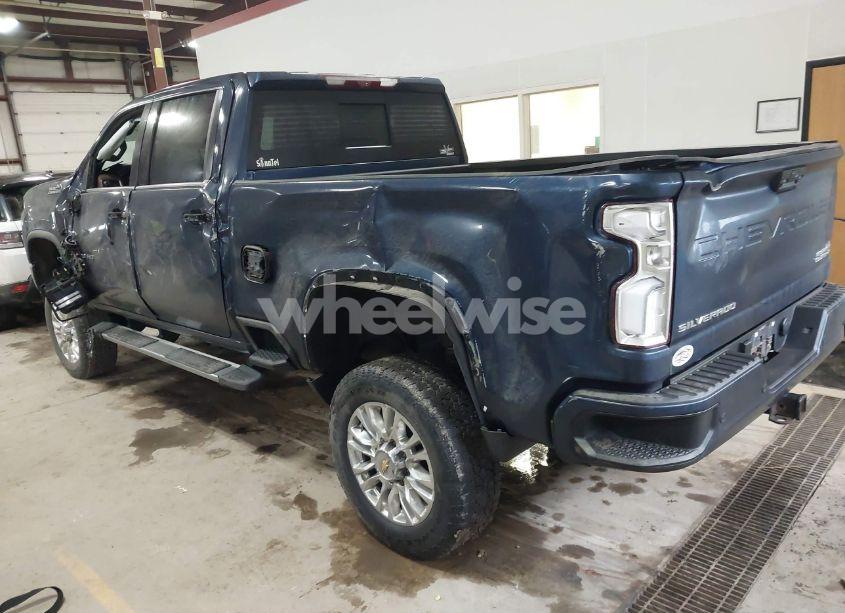 Photo 3 of 2022 Chevrolet Silverado 2500HD 4WD STANDARD BED HIGH COUNTRY (VIN 2GC4YREY8N1239711)