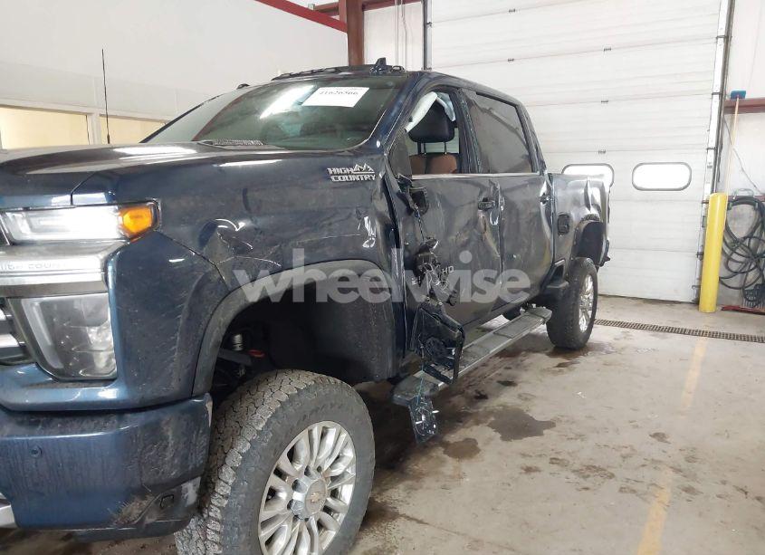 Photo 6 of 2022 Chevrolet Silverado 2500HD 4WD STANDARD BED HIGH COUNTRY (VIN 2GC4YREY8N1239711)
