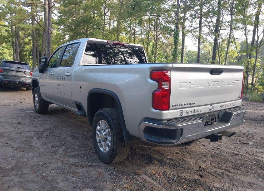 Photo 3 of 2023 Chevrolet Silverado 3500HD 4WD LONG BED LT (VIN 2GC4YTE74P1706405)