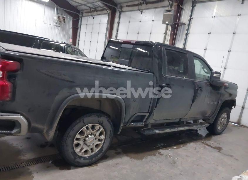 Photo 13 of 2022 Chevrolet Silverado 3500HD 4WD STANDARD BED LT (VIN 2GC4YTE79N1223179)