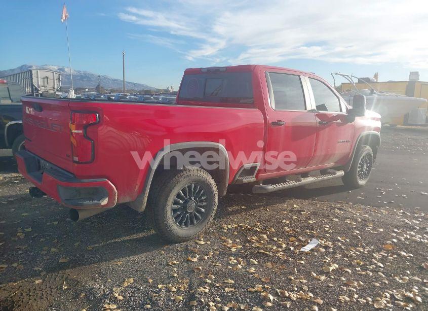 Photo 4 of 2024 Chevrolet Silverado 3500HD 4WD STANDARD BED LT (VIN 2GC4YTEY7R1200563)