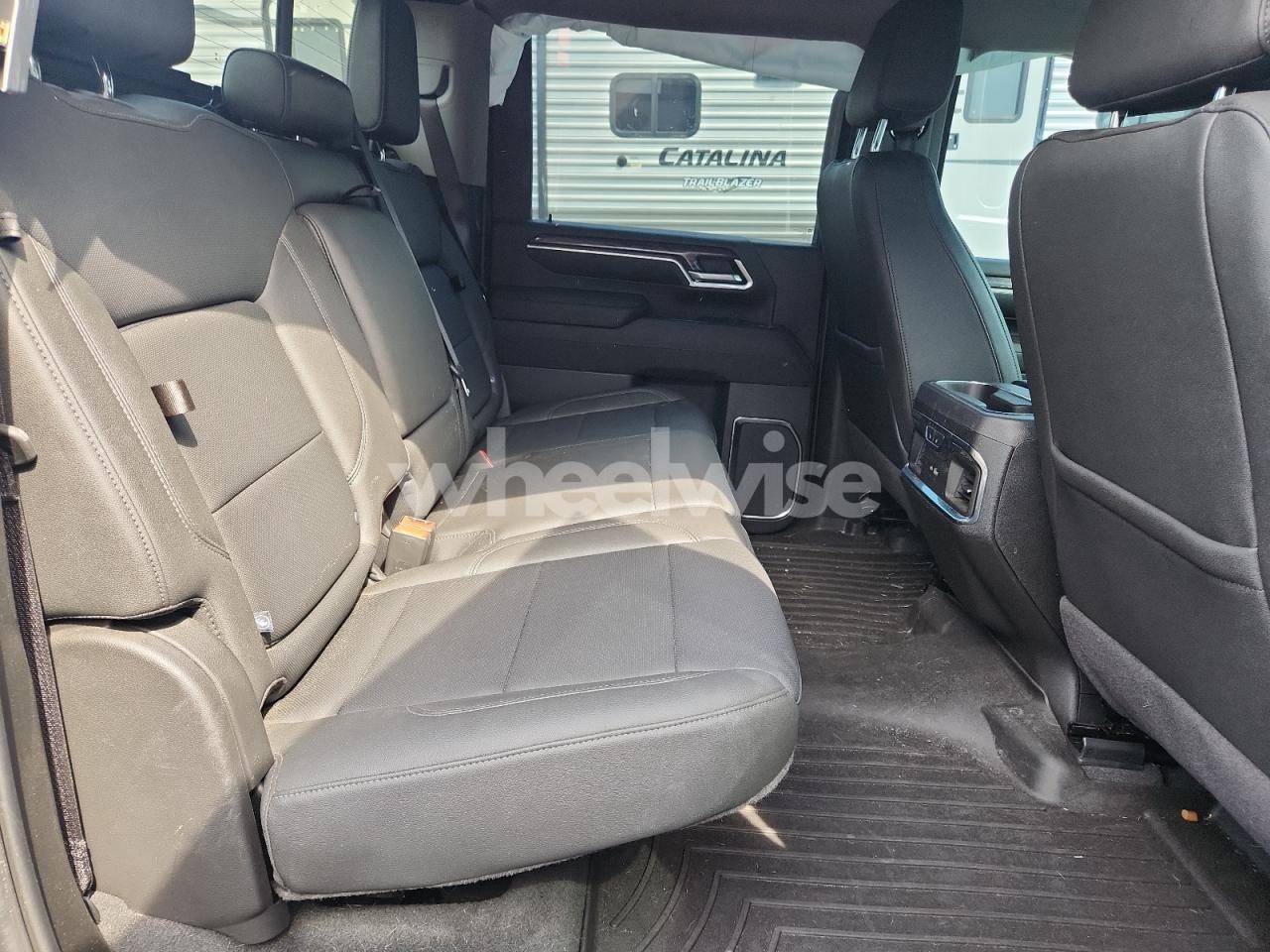 Photo 10 of 2024 CHEVROLET SILVERADO K3500 LTZ (VIN 2GC4YUEY9R1256204)