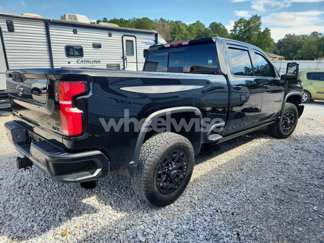 Photo 3 of 2024 CHEVROLET SILVERADO K3500 LTZ (VIN 2GC4YUEY9R1256204)