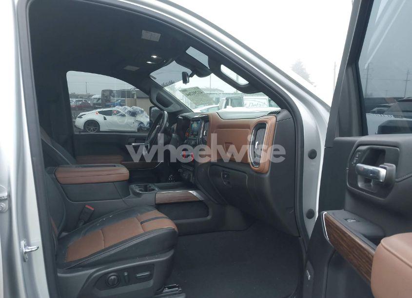 Photo 7 of 2022 Chevrolet Silverado 3500HD 4WD STANDARD BED HIGH COUNTRY (VIN 2GC4YVEY6N1238999)