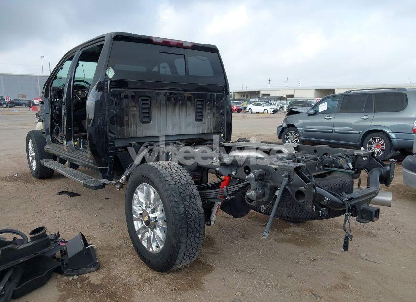 Photo 3 of 2023 Chevrolet Silverado 3500HD 4WD STANDARD BED HIGH COUNTRY (VIN 2GC4YVEY6P1700416)