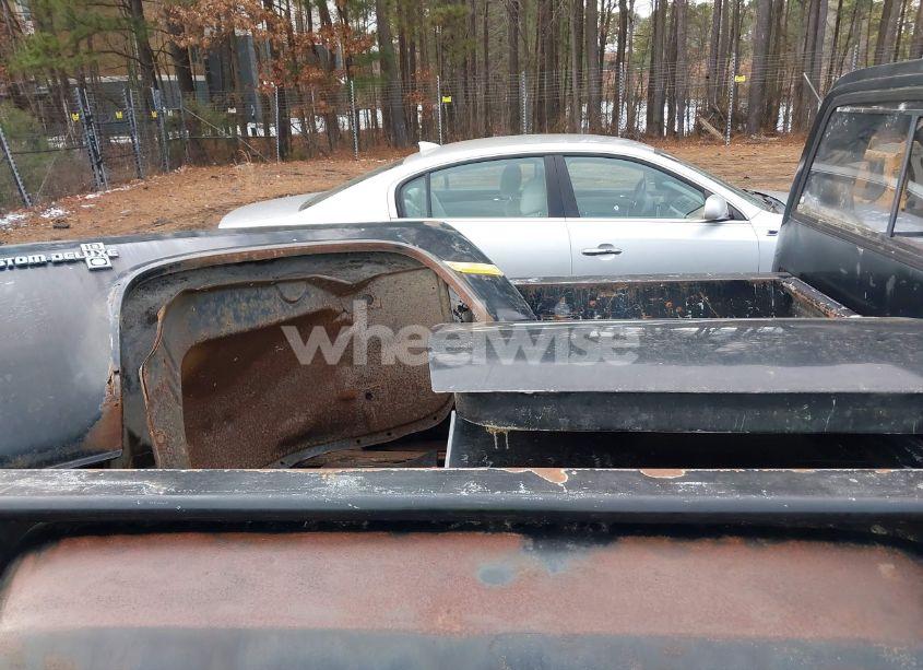 Photo 8 of 1986 Chevrolet C10 (VIN 2GCCC14N7G1117508)