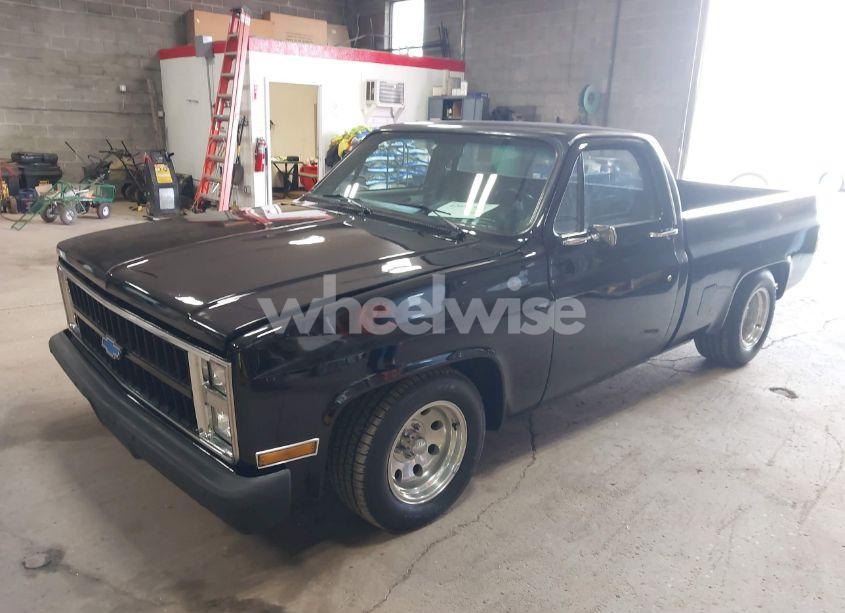 Photo 2 of 1984 Chevrolet C10 (VIN 2GCDC14H6E1206207)