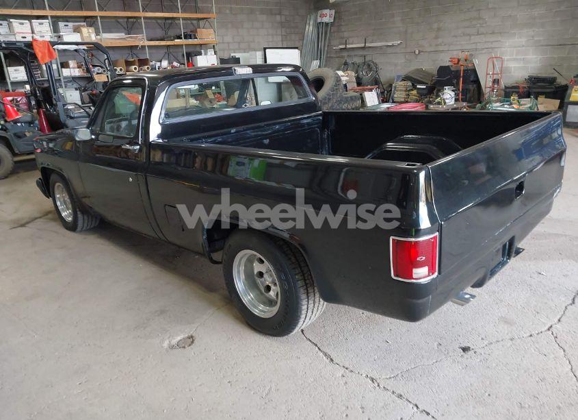 Photo 3 of 1984 Chevrolet C10 (VIN 2GCDC14H6E1206207)
