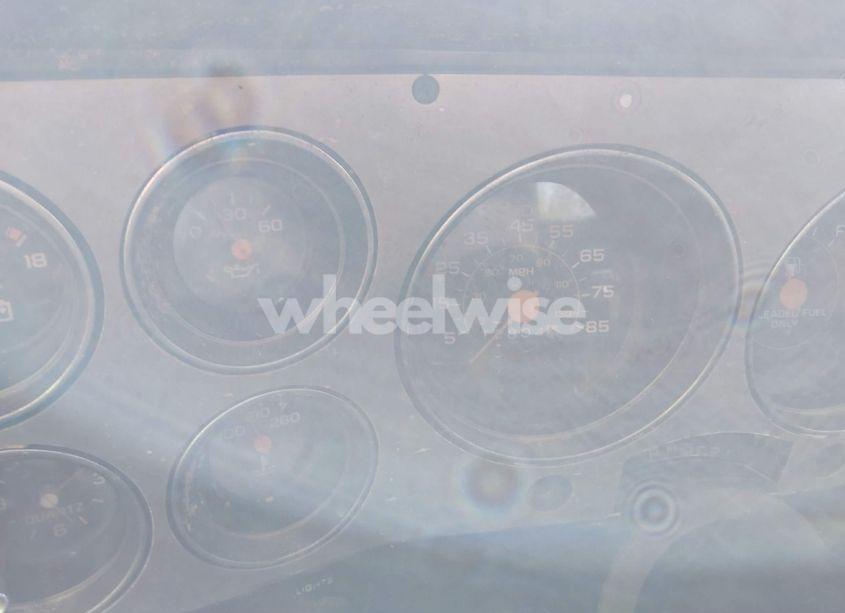 Photo 15 of 1985 Chevrolet C10 (VIN 2GCDC14H7F1131843)