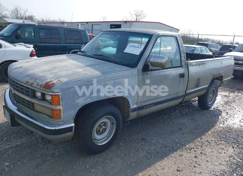 Photo 2 of 1988 Chevrolet Gmt-400 C1500 (VIN 2GCDC14H7J1194837)