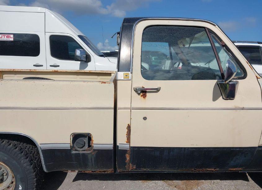 Photo 14 of 1986 Chevrolet C10 (VIN 2GCDC14H8G1172600)