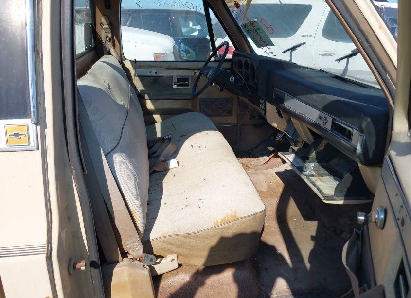 Photo 5 of 1986 Chevrolet C10 (VIN 2GCDC14H8G1172600)