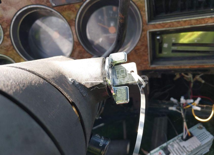 Photo 11 of 1986 Chevrolet C10 (VIN 2GCDC14HXG1191505)