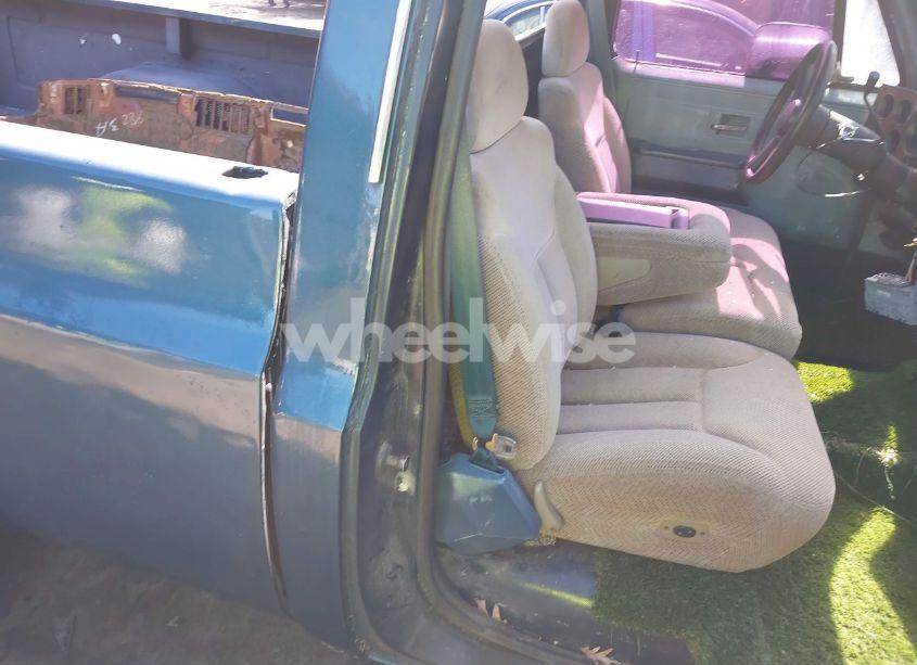 Photo 8 of 1986 Chevrolet C10 (VIN 2GCDC14HXG1191505)