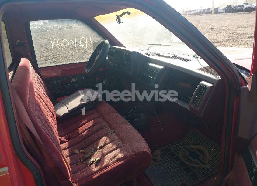 Photo 5 of 1988 Chevrolet Gmt-400 C1500 (VIN 2GCDC14K8J1127210)