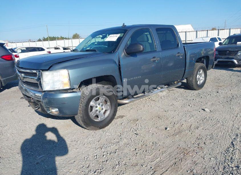 Photo 2 of 2008 Chevrolet Silverado 1500 LT1 (VIN 2GCEC130581102828)