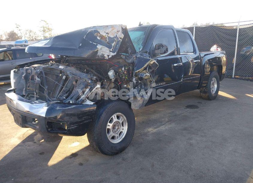 Photo 2 of 2008 Chevrolet Silverado 1500 LT1 (VIN 2GCEC130581125915)