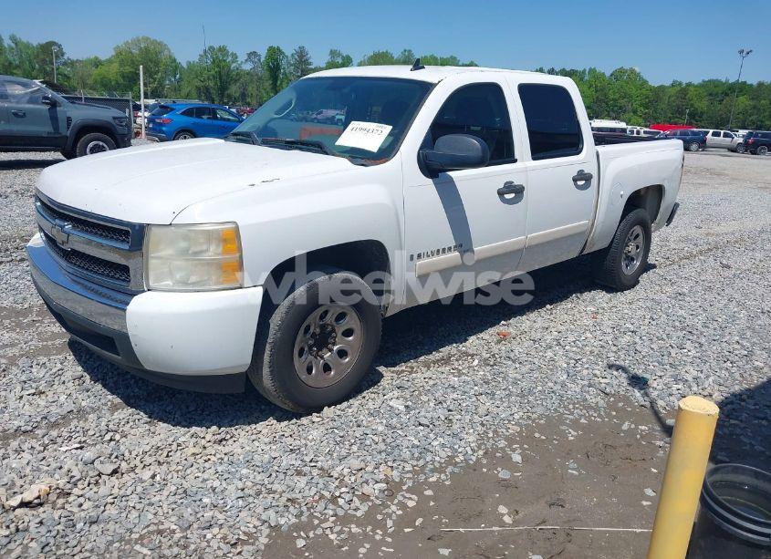 Photo 2 of 2008 Chevrolet Silverado 1500 LS (VIN 2GCEC13C181132693)
