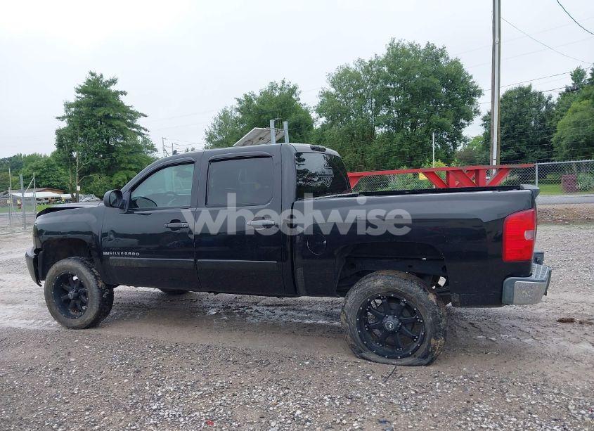Photo 14 of 2007 Chevrolet Silverado 1500 LS (VIN 2GCEC13C271721492)