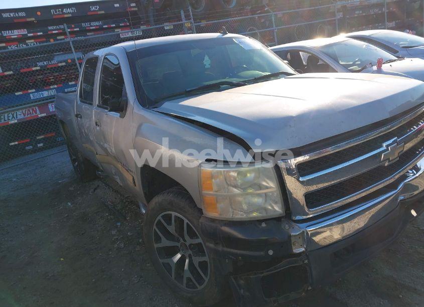 2007 Chevrolet Silverado 1500 LT1 (VIN 2GCEC13C371610255) main photo