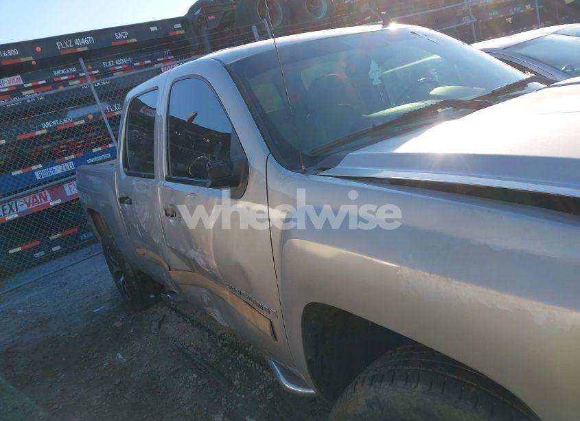 Photo 13 of 2007 Chevrolet Silverado 1500 LT1 (VIN 2GCEC13C371610255)