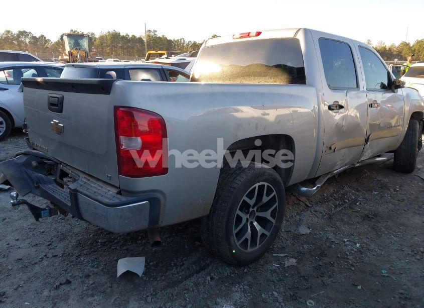 Photo 4 of 2007 Chevrolet Silverado 1500 LT1 (VIN 2GCEC13C371610255)