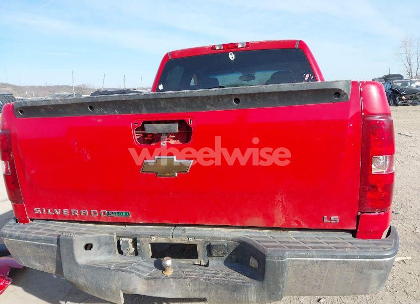 Photo 17 of 2007 Chevrolet Silverado 1500 LS (VIN 2GCEC13C371733814)