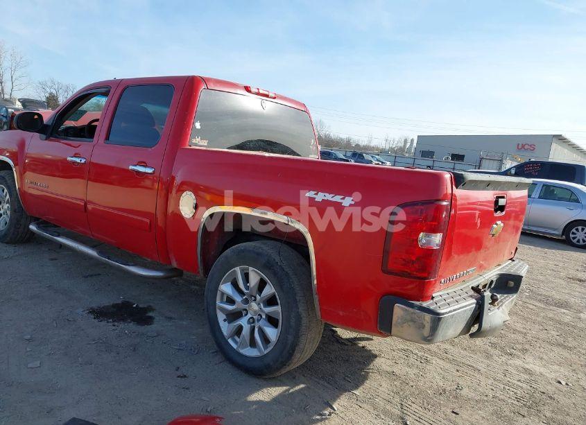 Photo 3 of 2007 Chevrolet Silverado 1500 LS (VIN 2GCEC13C371733814)