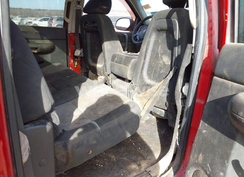 Photo 8 of 2007 Chevrolet Silverado 1500 LS (VIN 2GCEC13C371733814)