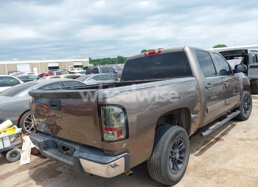 Photo 4 of 2007 Chevrolet Silverado 1500 LT1 (VIN 2GCEC13C471575869)