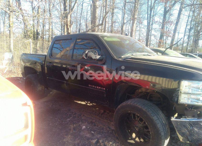 Photo 13 of 2007 Chevrolet Silverado 1500 LS (VIN 2GCEC13C471705066)