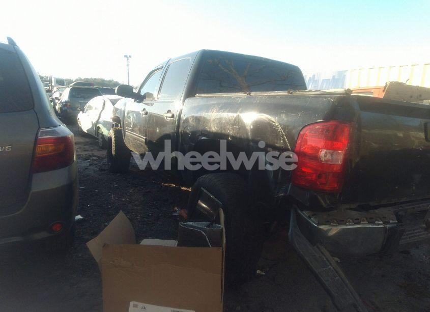 Photo 3 of 2007 Chevrolet Silverado 1500 LS (VIN 2GCEC13C471705066)