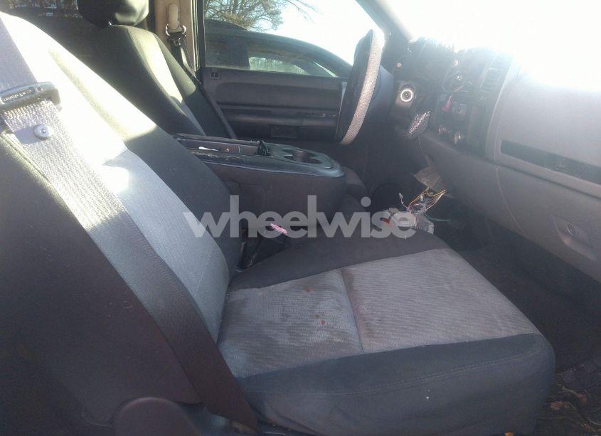 Photo 5 of 2007 Chevrolet Silverado 1500 LS (VIN 2GCEC13C471705066)