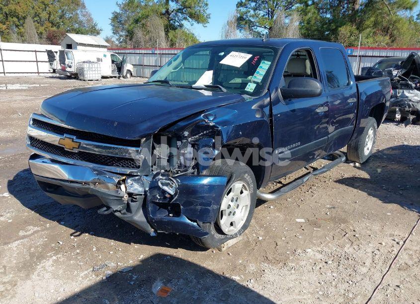 Photo 2 of 2007 Chevrolet Silverado 1500 LT1 (VIN 2GCEC13C671534868)
